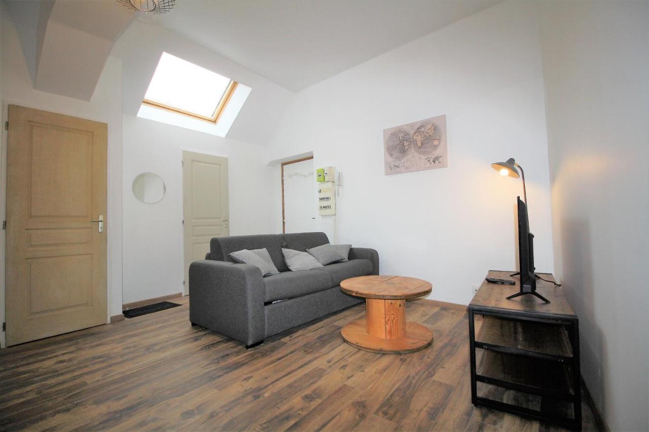 Appart'Hotel La Tour Apartment *
